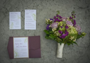 Kerry wintery Valenzano invites and bouquet